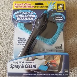 Hurricane Windshield Wizard